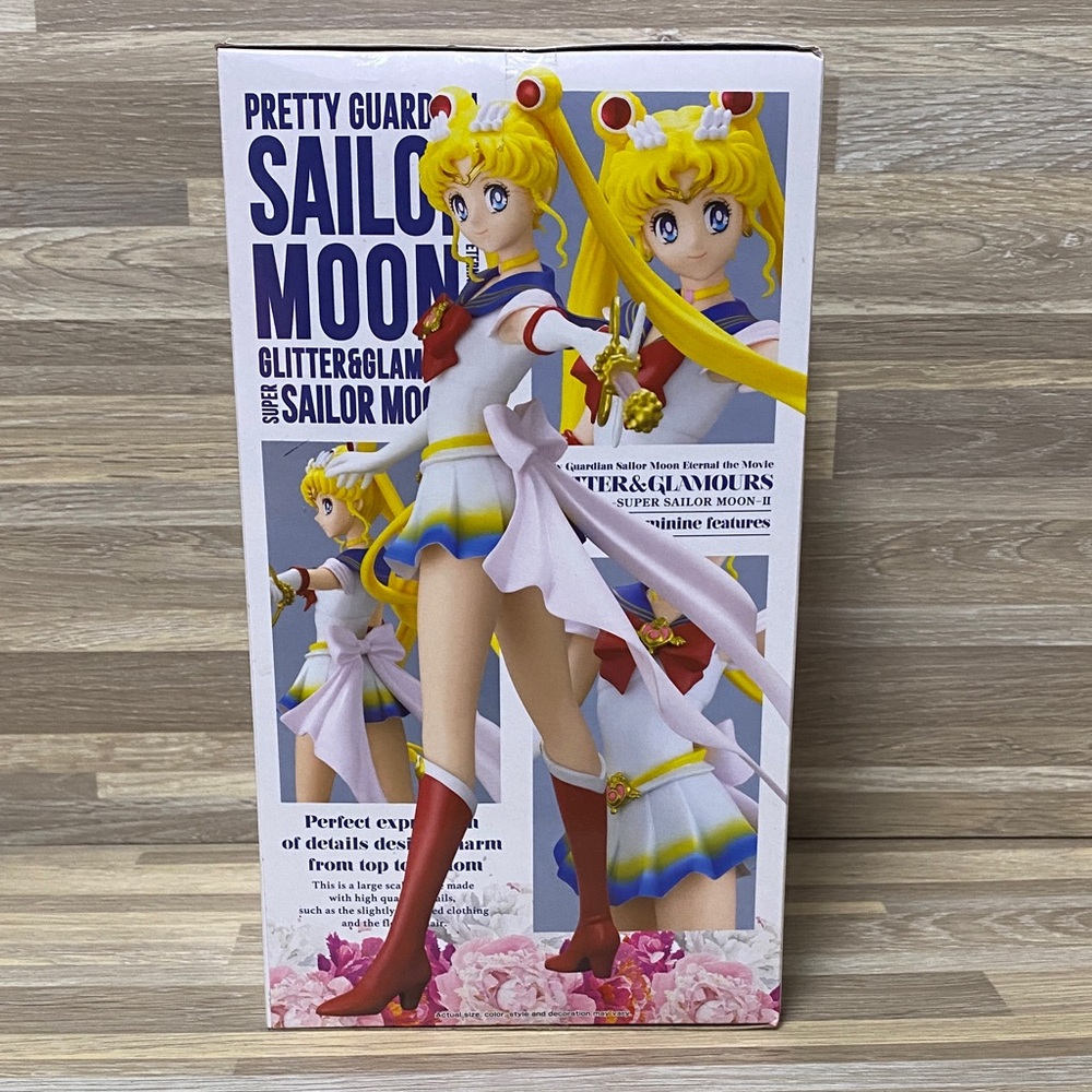 Bandai Sailor Moon Action Figure - Glitter & Glamours Super Sailor Moon II